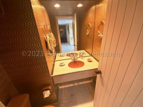 Bello Y Muy Amplio Apartamento Con La Mejor Vista Sobre El Valle De Caracas En Alquiler En Santa Eduvigis Vi Mls #24-7470