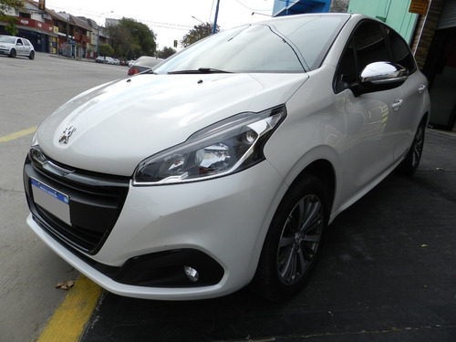 Peugeot 208 Feline 1.6