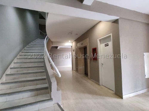 Apartamento Duplex Amoblado En Venta Urb La Soledad 25-16066 Gjg