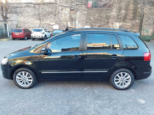 Imagen 2 de 18 de Volkswagen Suran 2013 1.6 Highline 101cv 11c