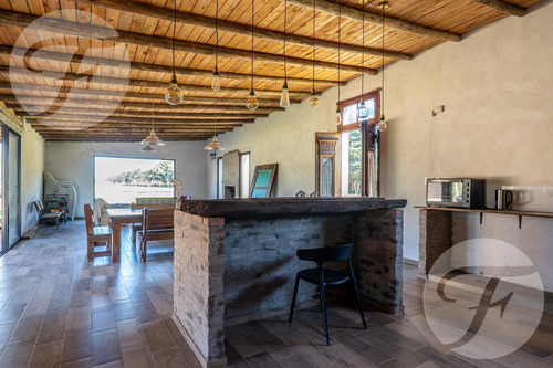 Venta De Chacra En San Pedro - Casa De 430 M2 - Gobernador Castro - Pecan Y Arboleda