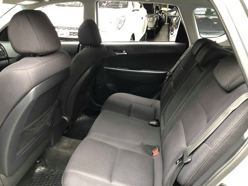 Hyundai I30 Cw 2.0 Mpfi Gls 16v Gasolina 4p Automático