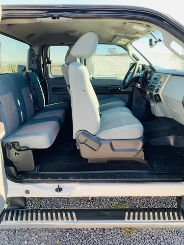 Imagen 10 de 15 de Ford F-250 4x4 Súper Duty