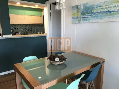Apartamente Frente Al Mar, 100 % Reciclado En Excelente Ubicacion Frente Al Mar Y Cerca Del Casino Ex Conrad.-ref:26704