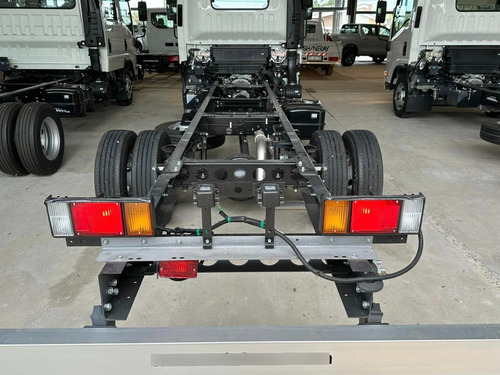 Isuzu Npr75 Cabina Simple Chasis Largo 0km My2025