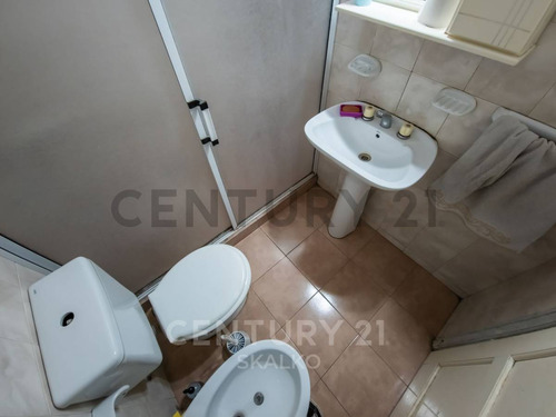Venta Departamento Pasillo 3 Dormitorios En Arroyito