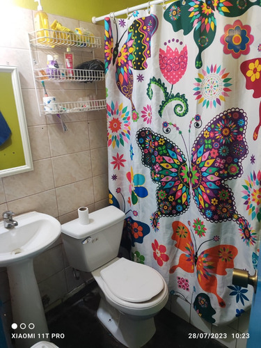 Casa Un Piso, En Buena Ubicación, Cercano A Colegios Y Mall
