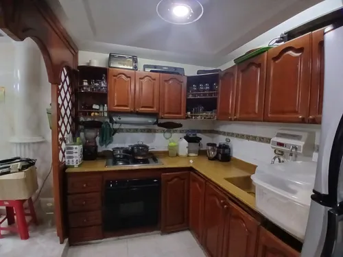 Casa Poblado Campestre Unifamiliar De 3 Pisos