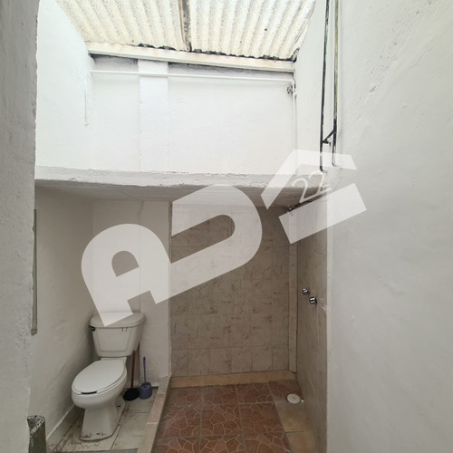 Renta De 3 Cuartos En Col. Agricola Oriental 4mil Cada Uno
