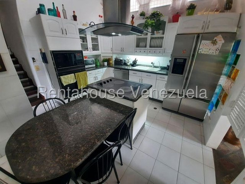 Townhouse ( 2 Niveles) Venta La Tahona Mls - 25-15574