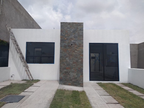 Linda Casa De Una Planta En Hacienda San Gabriel, 3 Recamara