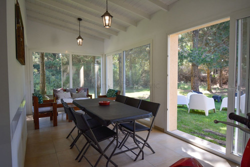 Venta Casa Ideal Para Disfrutar Rodeada De Pinos Con Piscina