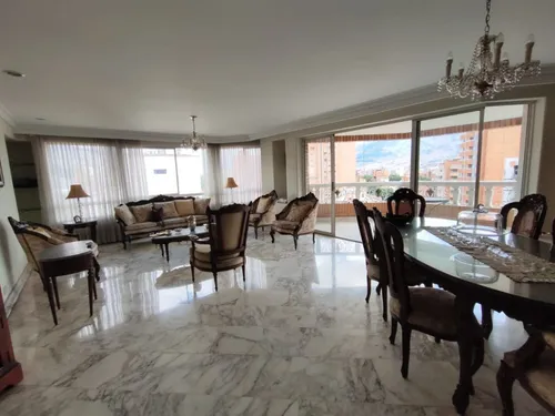 Apartamento En Venta En Laureles. Cod V20454