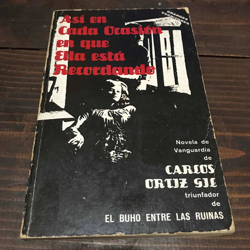 Así En Cada Ocasión En Que Ella Está Recordando - Libro