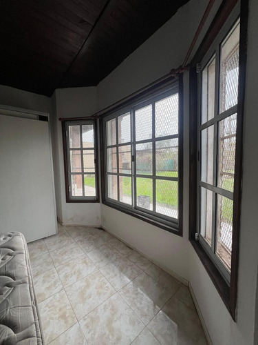 Casa De Tres Dormitorios En Roldan Pileta Jardin Amplia