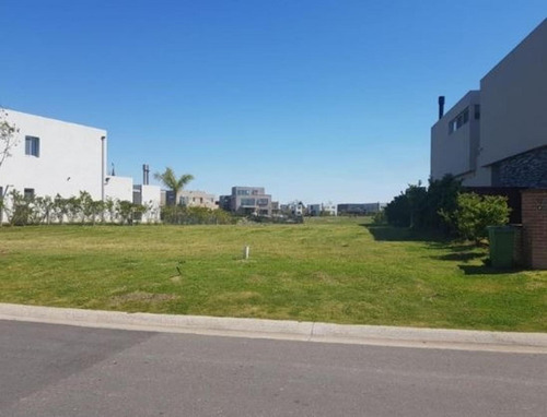 Imagen 3 de 3 de Lote Al Agua En Venta Castaños Nordelta