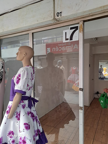 Local En Galeria Los Arcos De Patronato 10.2 M2, 1 Baño