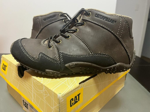 Botas Niño Caterpillar Talle 35 (eur) Impecables!!