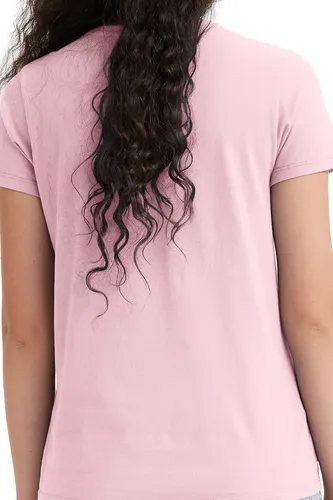 Polera Mujer Regular Fit Lisa Logo Rosado Levis 17369-2536