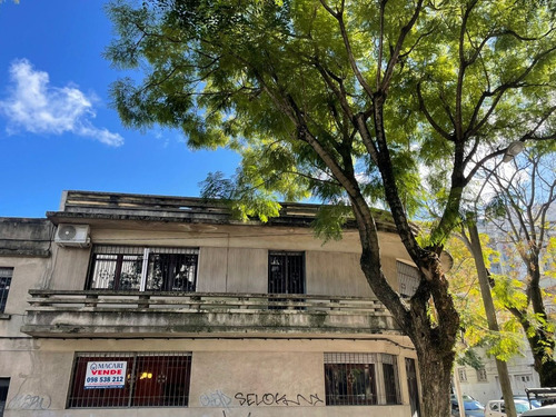 Imagen 15 de 18 de Casa De Dos Niveles Próximo A Hospitales Macari Vende