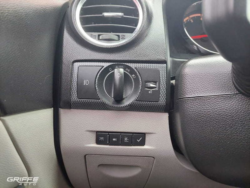 Imagem 12 de 13 de Chevrolet Captiva Sport Fwd 2010