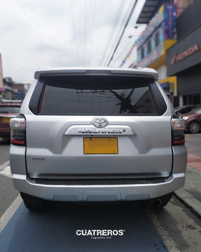 Toyota 4runner Sr5