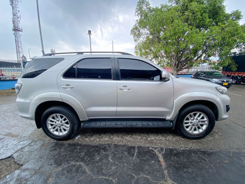 Toyota Fortuner 2.7l 4x2