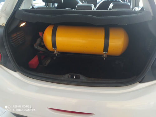 Imagen 9 de 10 de Peugeot 208 2014 1.6 Feline Pack Cuir