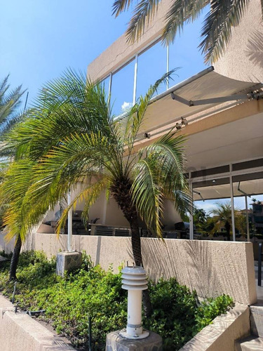 En Alquiler Tonwhouse En El Conjunto Residencial Esturion Lecheria