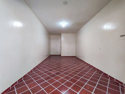 Local En Arriendo En Quinta Oriental. Cod A29918