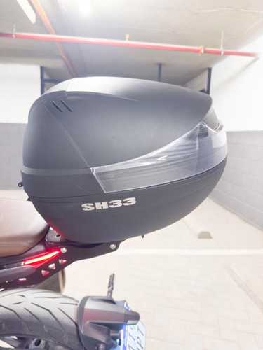 Voge 500 Ac 2023 Con Accesorios, Detalle Por Caida Parada