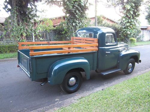 International Harvester R-110