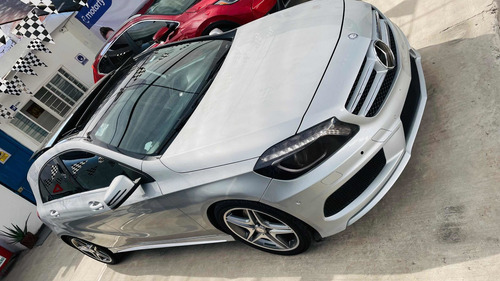Imagen 2 de 10 de Mercedes Benz Clase A 200 2015