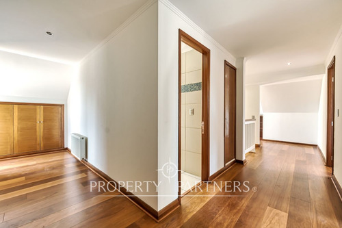 Penthouse Plaza El Hoyo