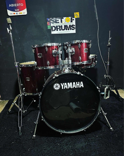 Yamaha Gigmaker Red Sparkle