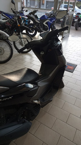 Imagen 3 de 7 de Scooter Yamaha Nm-x Modelo 2017