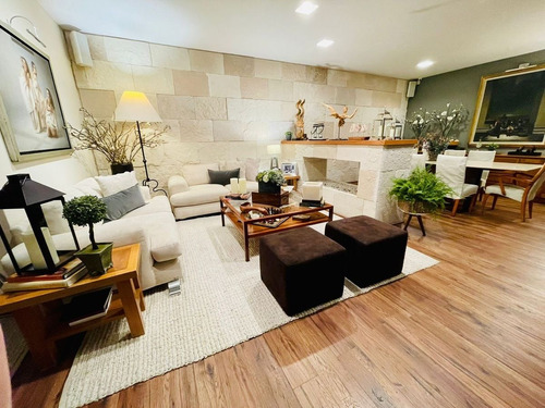 Venta De Casa En San Jerónimo Con Alberca