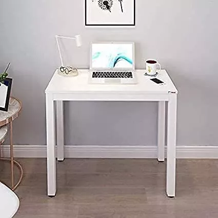 Need Escritorio pequeño para computadora, escritorio de escritura  resistente de 39 3/8 pulgadas, mesa de esquina simple para computadora  portátil para
