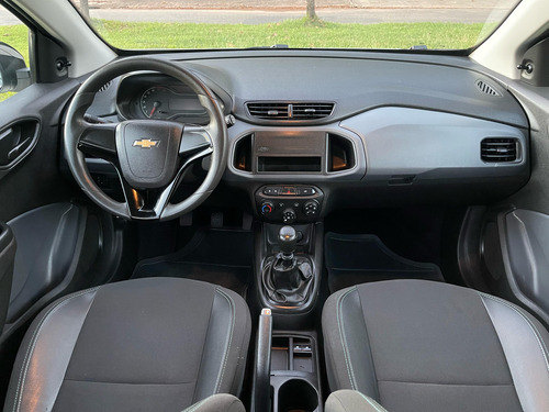 Chevrolet Onix Black edtion