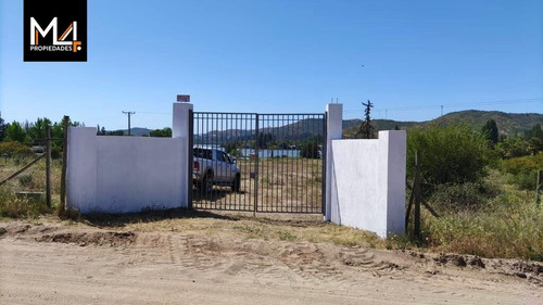 Hermoso Sitio A Orilla Del Lago En Las Cabras