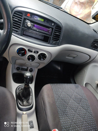 Hyundai Accent Gl Accent. Gl 2010