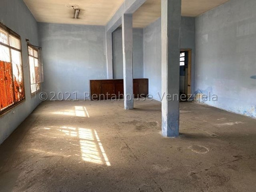 Imagen 7 de 30 de Venta De Edificio En Los Rosales / Gc 23-3556