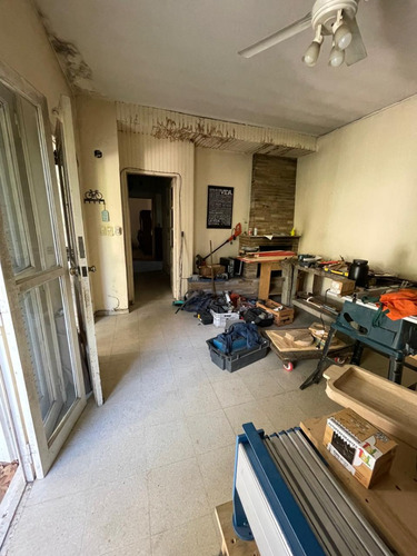 Arroyito: Dos Casas, Mas Estudio O Local 10 X 40