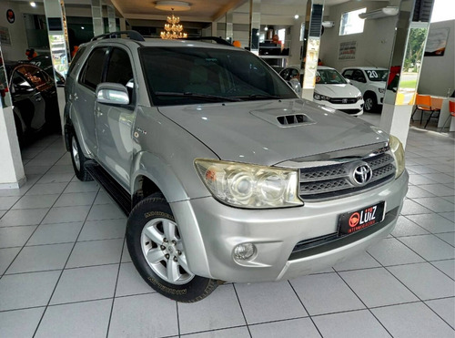 Imagem 1 de 6 de Toyota Hilux Sw4 3.0 Srv 4x4 7 Lugares 16v Turbo