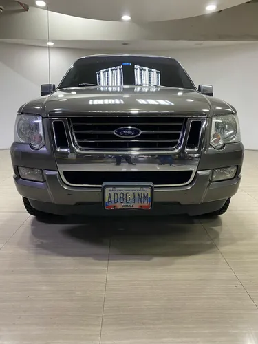 Ford Explorer Limited 2010
