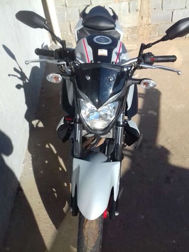 Imagem 4 de 5 de Yamaha Mt-03 Abs