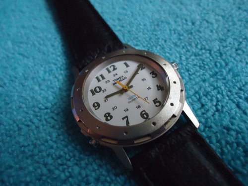 Timex Reloj Retro Para Dama (Usado)