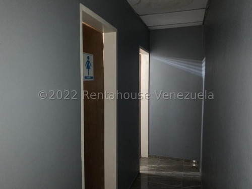 Imagen 25 de 30 de #@edificio En Venta Zona Oste Barquisimeto Con Oficinas Y Apartamentos Fgr 23-4060#@