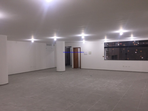 Imagem 3 de 10 de Loja 572m², Piso Térreo: 142m², Amplo Salão, 01 Copa E 02 Banheiros; 1º Subsolo: 130m², Amplo Salão, 01 Copa E 02 Banheiros; 2º Subsolo: 170m², - 21121000 - 70389377