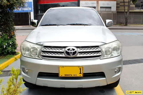 Toyota Fortuner 2.7 Sr5